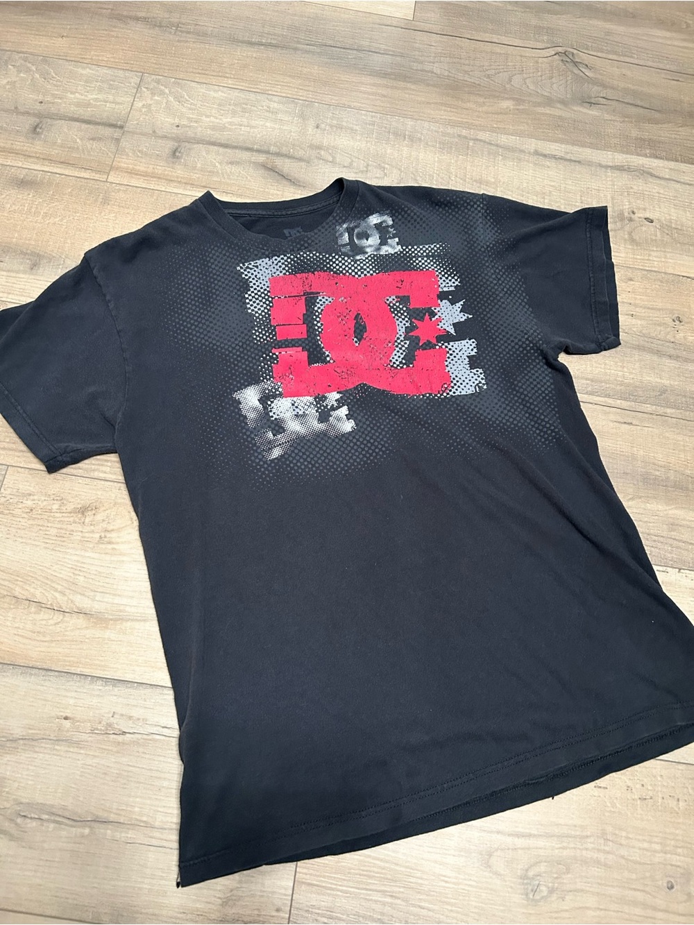 Vintage DC Men's Black Tee with Red Logo
